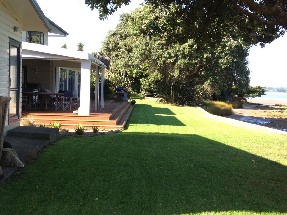 Absolute Waterfront Serenity Near Auckland Clarks Beach Exterior photo